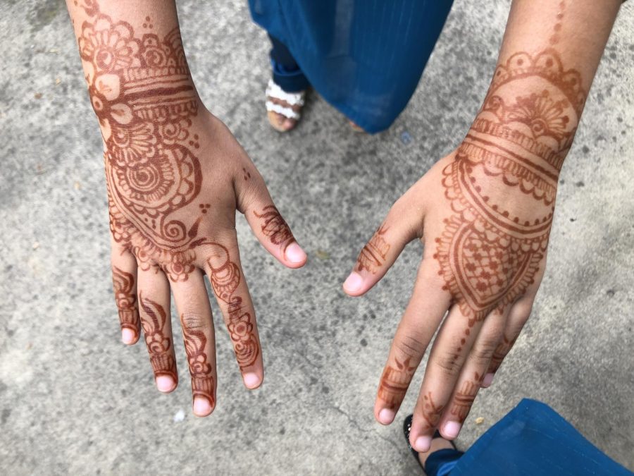 Henna (2 of 3)